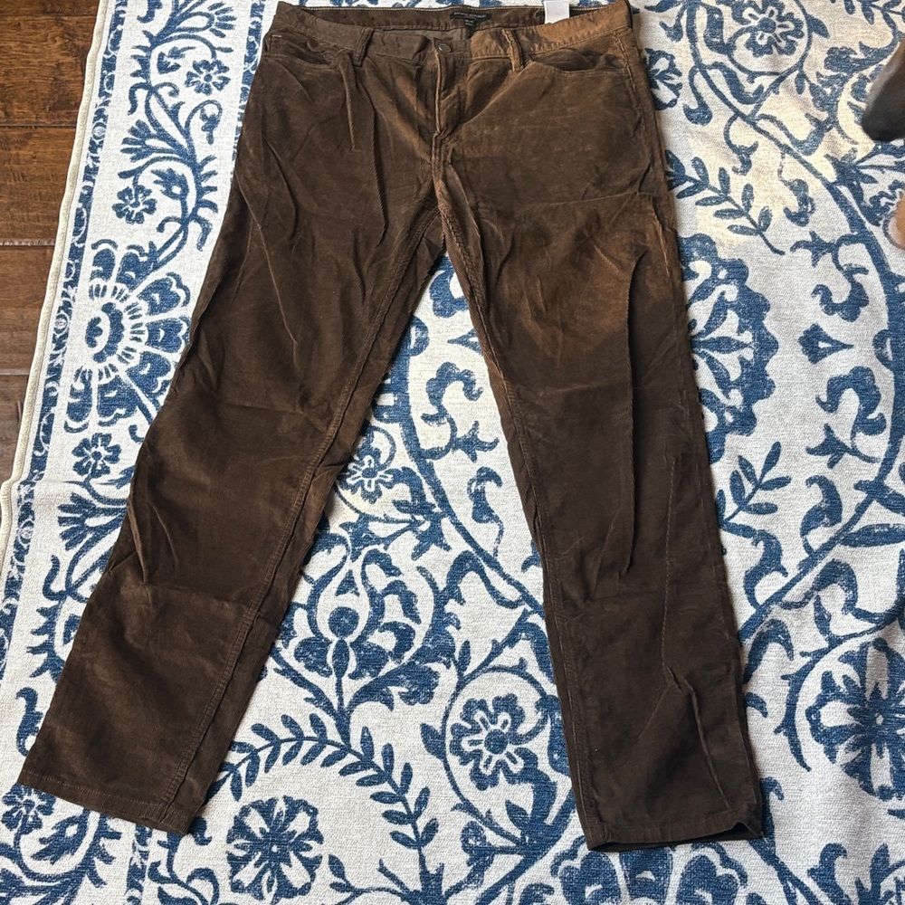 Banana Republic Dark Brown Corduroy Pants (35W 34L)
